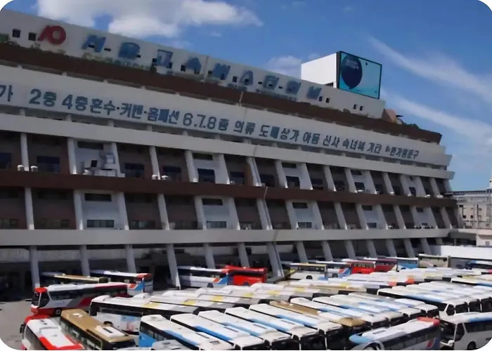Jamsil 잠실새내9분,롯데월드,석촌호수,코엑스,kspo,3r4b,최대8인 Seoul